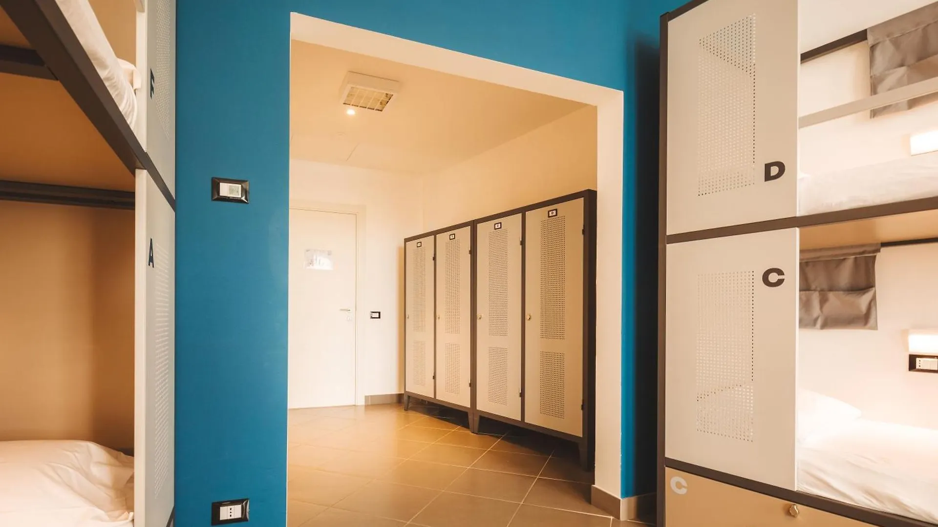 Lecco Hostel & Rooms