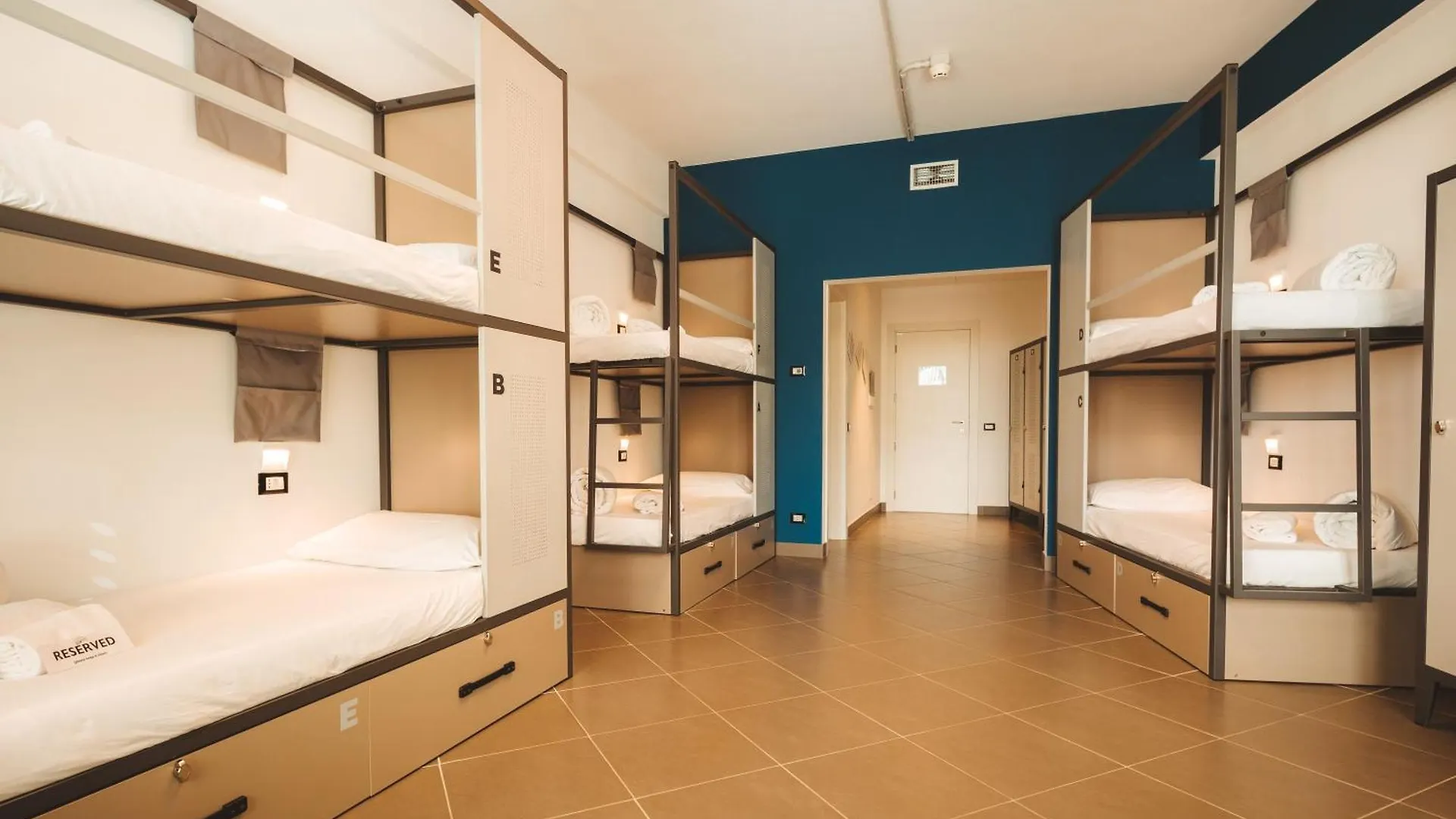 Lecco Hostel & Rooms Ιταλία