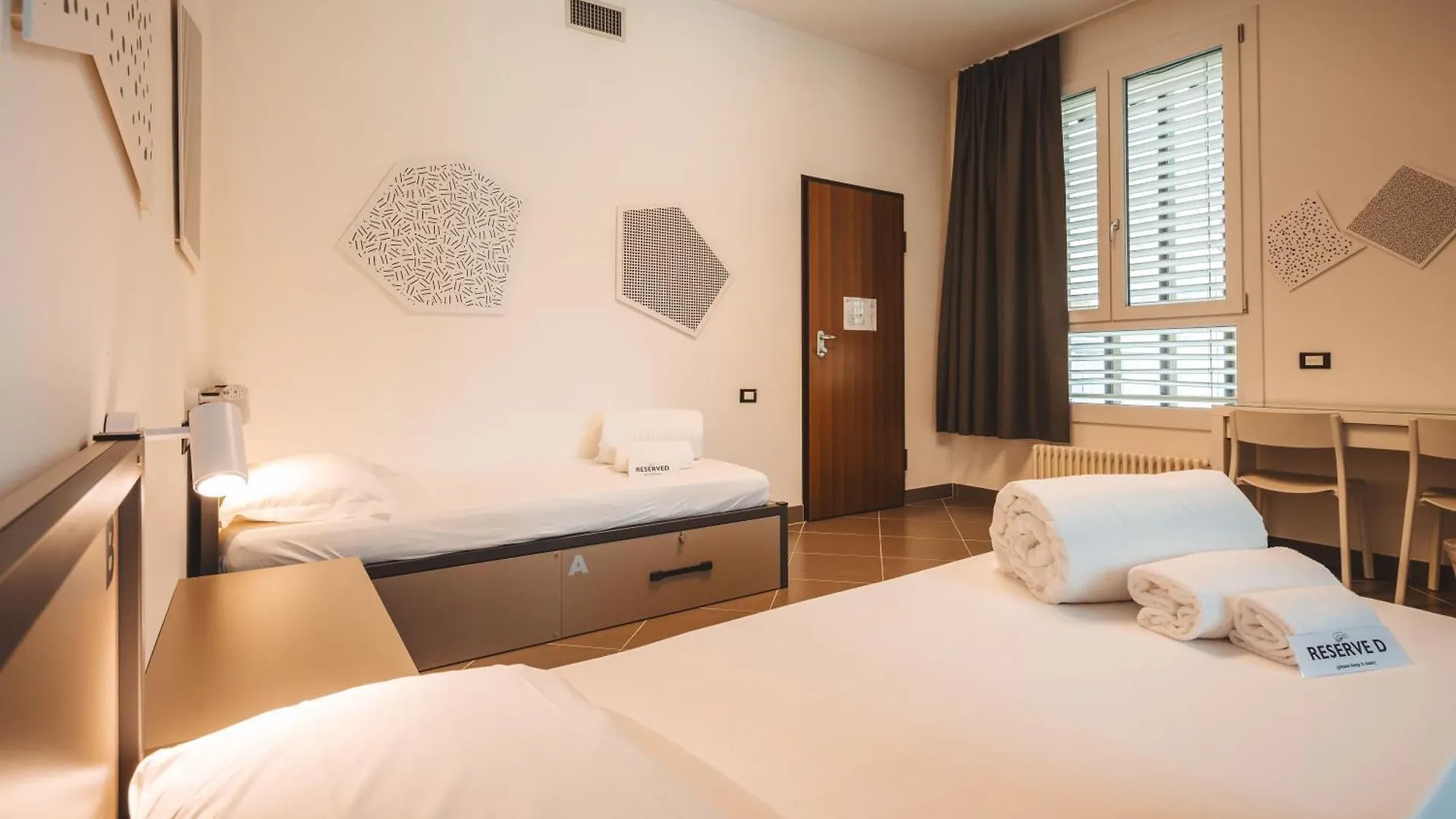 Lecco Hostel & Rooms