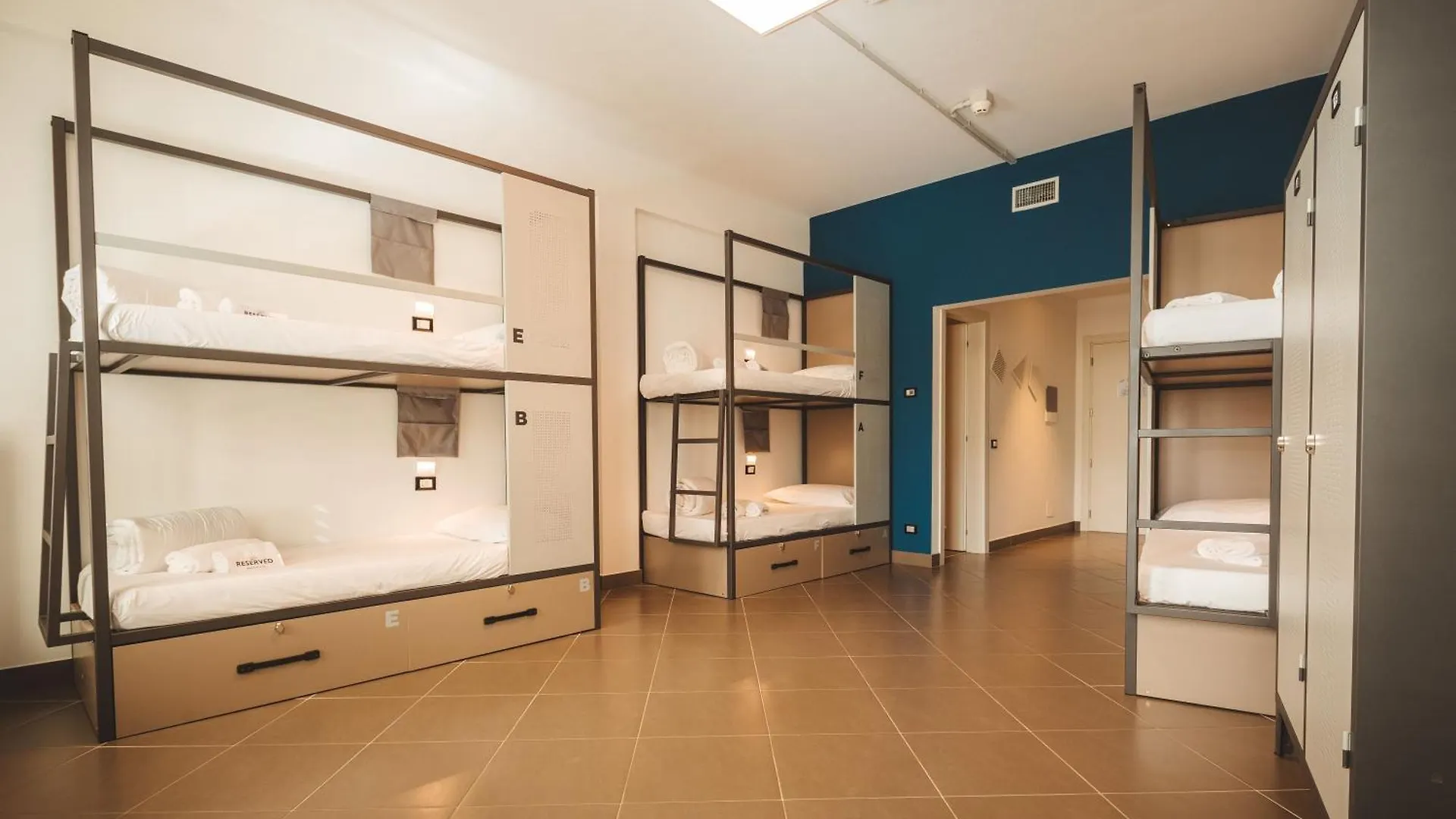 Lecco Hostel & Rooms