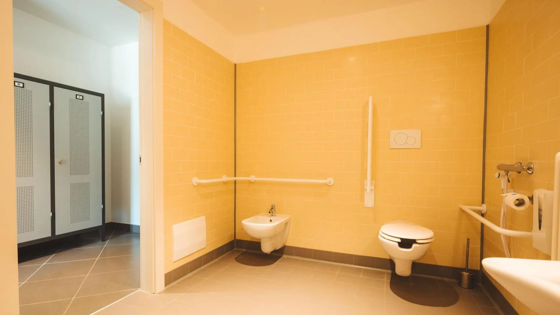 Lecco Hostel & Rooms