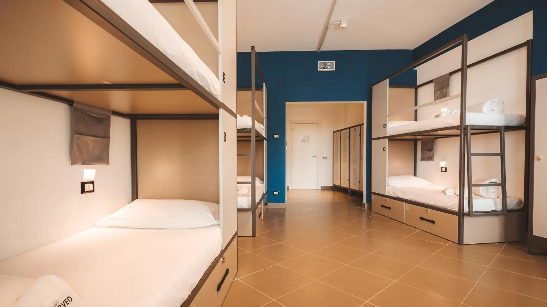 Lecco Hostel & Rooms