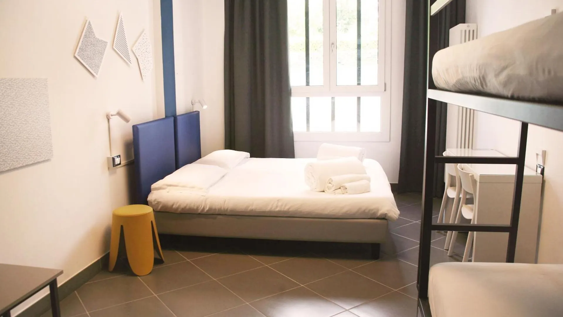 Lecco Hostel & Rooms 0*,  Itália